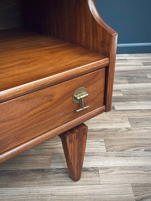 Pair of Mid-Century Modern Sculpted Night Stands by Stanley, c.1960’s