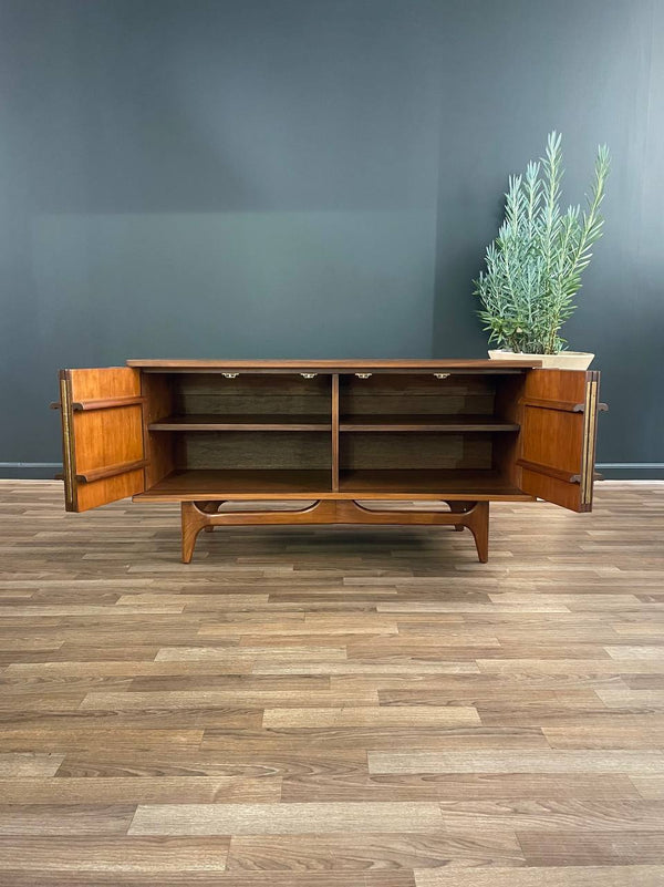 Mid-Century Modern Curved-Front Credenza with Bi-Folding Doors by United Furniture, c.1950’s