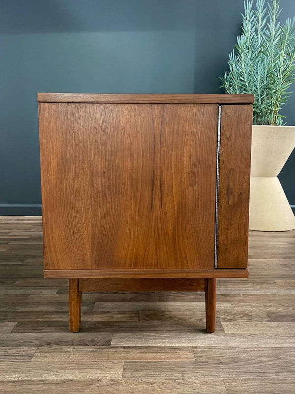 Mid-Century Modern Curved-Front Credenza with Bi-Folding Doors by United Furniture, c.1950’s