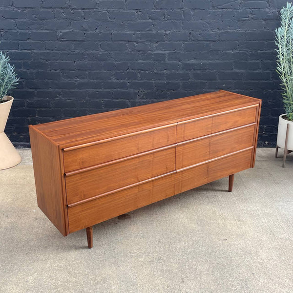 Vintage Mid-Century Modern 9-Drawer Walnut Dresser, c.1960’s
