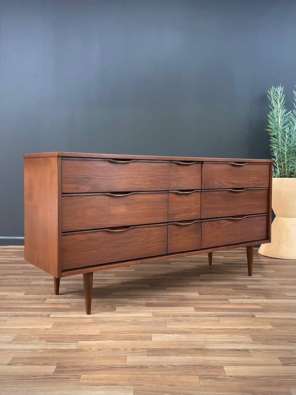 Mid-Century Modern Walnut 9-Drawer Dresser, c.1950’s