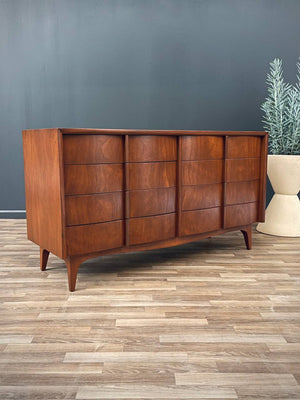 Mid-Century Modern Walnut 8-Drawer Dresser by American of Martinsville, c.1950’s