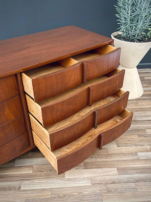 Mid-Century Modern Walnut 8-Drawer Dresser by American of Martinsville, c.1950’s