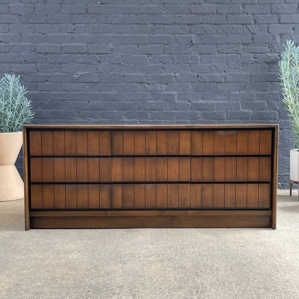 Mid-Century Modern 9-Drawer Walnut Dresser, 1960’s