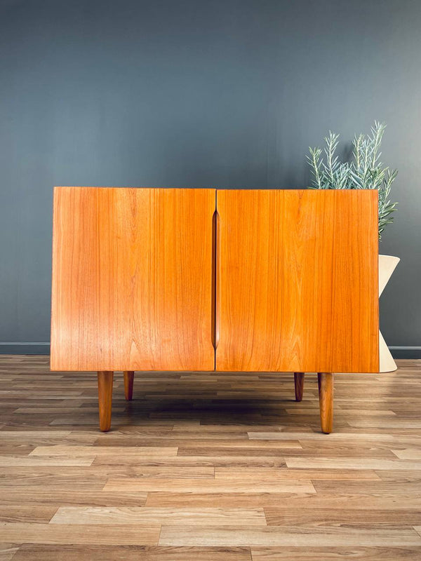 Mid-Century Danish Modern Teak Credenza, c.1960’s