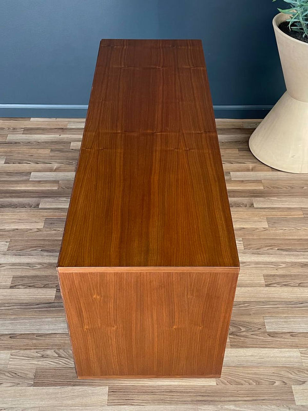 Mid-Century Modern Walnut Credenza / Bookcase, c.1960’s