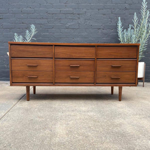 Mid-Century Modern Walnut 9-Drawer Dresser, c.1960’s