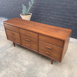 Mid-Century Modern Walnut 9-Drawer Dresser, c.1960’s