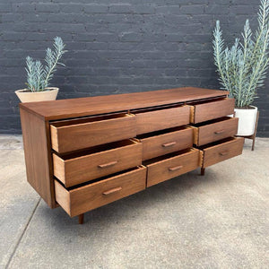Mid-Century Modern Walnut 9-Drawer Dresser, c.1960’s