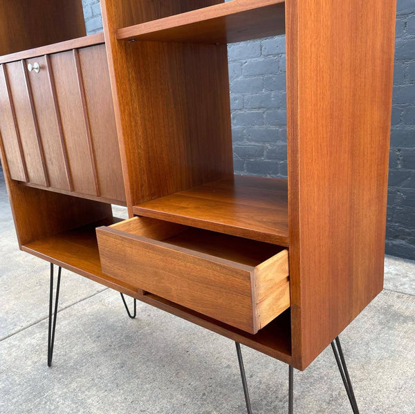 Mid-Century Modern Wall Bookshelf Storage Unit by Hooker Furniture, c.1960’s