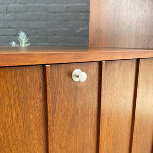 Mid-Century Modern Wall Bookshelf Storage Unit by Hooker Furniture, c.1960’s