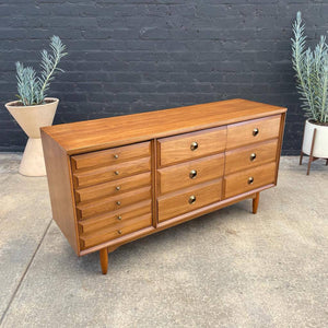 Mid-Century Modern 9-Drawer Dresser, c.1960’s