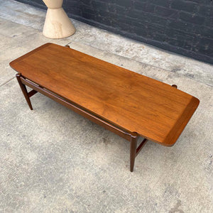 Mid-Century Modern Sculpted Walnut Coffee Table by Bassett Furniture, c.1960’s