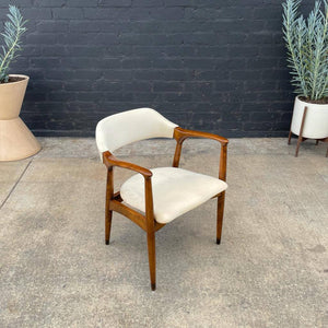 Mid-Century Modern Sculpted Arm Chair, c.1960’s
