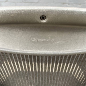 Vintage Aeron Ergonomic Swivel Office Chair by Herman Miller