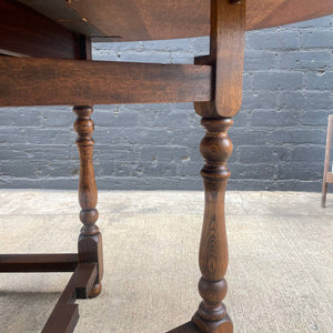 Antique American Style Oak Drop-Leaf Oval Dining Table