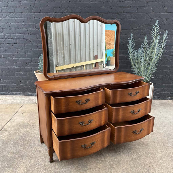 Vintage Mahogany Dresser by Drew Furniture