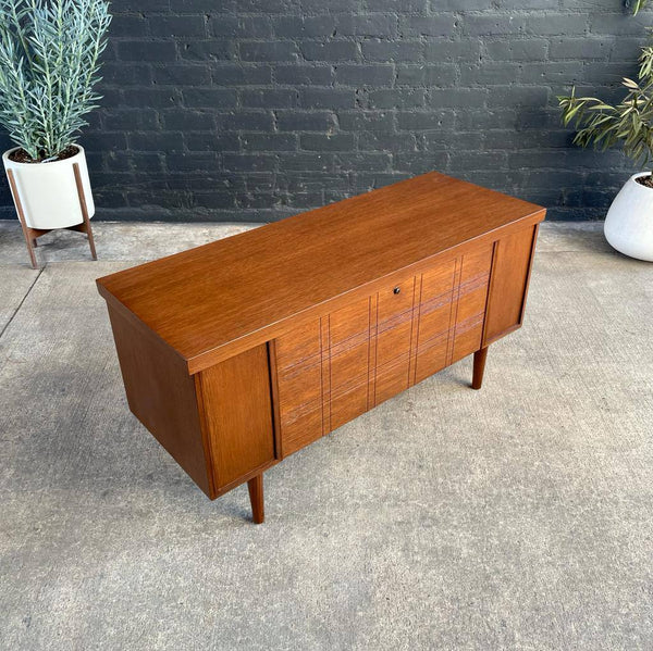 Mid-Century Modern Walnut Cedar Trunk Chest by Lane Furniture, c.1960’s