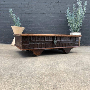 Vintage Solid Wood Coffee Table with Storage Trunk