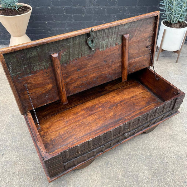 Vintage Solid Wood Coffee Table with Storage Trunk