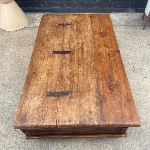 Vintage Solid Wood Coffee Table with Storage Trunk
