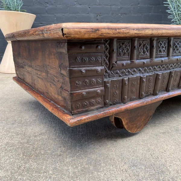 Vintage Solid Wood Coffee Table with Storage Trunk