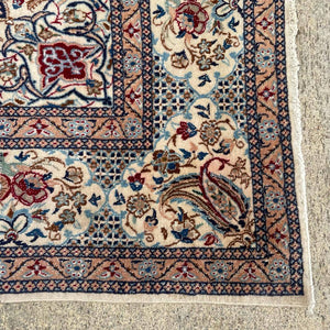 Vintage Hand Woven Wool Carpet Rug
