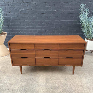 Mid-Century Modern Walnut 9-Drawer Dresser, c.1960’s