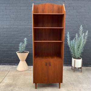 Mid-Century Modern Walnut Bookcase Shelf, c.1960’s