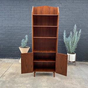 Mid-Century Modern Walnut Bookcase Shelf, c.1960’s
