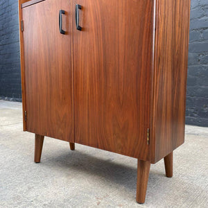 Mid-Century Modern Walnut Bookcase Shelf, c.1960’s