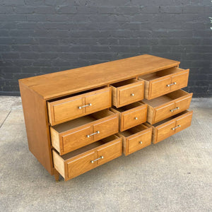 Vintage Mid-Century Modern 9-Drawer Dresser, c.1960’s