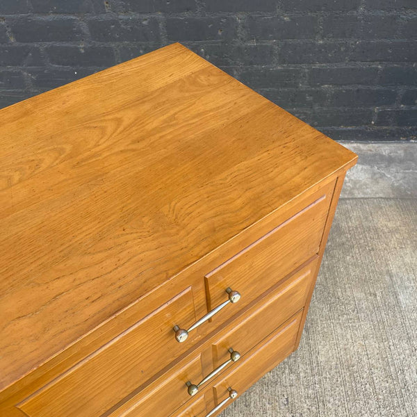 Vintage Mid-Century Modern 9-Drawer Dresser, c.1960’s