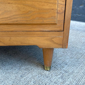 Vintage Mid-Century Modern 9-Drawer Dresser, c.1960’s