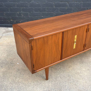 Mid-Century Modern Walnut Credenza by Brown Saltman, c.1960’s