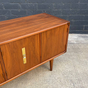 Mid-Century Modern Walnut Credenza by Brown Saltman, c.1960’s