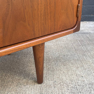 Mid-Century Modern Walnut Credenza by Brown Saltman, c.1960’s