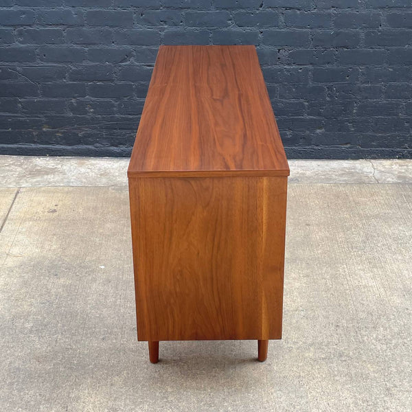 Mid-Century Modern Walnut 9-Drawer Dresser, c.1960’s