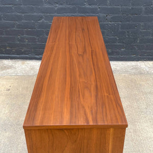 Mid-Century Modern Walnut 9-Drawer Dresser, c.1960’s