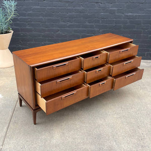 Mid-Century Modern Walnut 9-Drawer Dresser, c.1960’s