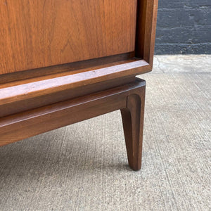 Mid-Century Modern Walnut 9-Drawer Dresser, c.1960’s