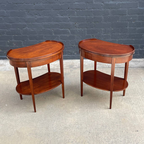 Pair of American Antique Federal Style Mahogany End Tables Nightstands, c.1950’s