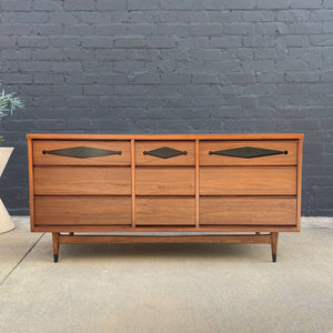 Mid-Century Modern Walnut 9-Drawer Dresser, c.1960’s