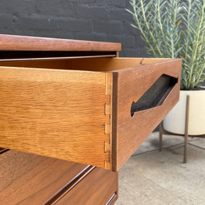 Mid-Century Modern Walnut 9-Drawer Dresser, c.1960’s