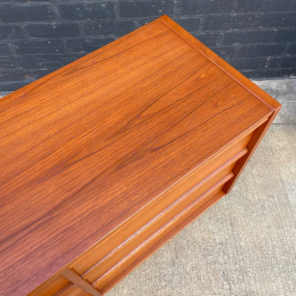 Vintage Mid-Century Danish Modern Teak 9-Drawer Dresser, c.1960’s