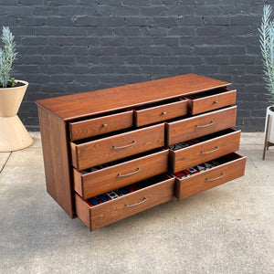 Vintage Mid-Century Modern 9-Drawer Dresser, c.1960’s
