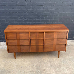 Mid-Century Modern Walnut 9-Drawer Dresser, c.1960’s