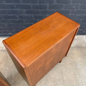 Pair of Mid-Century Modern Walnut Bookcase Cabinets with Adjustable Shelves, c.1960’s