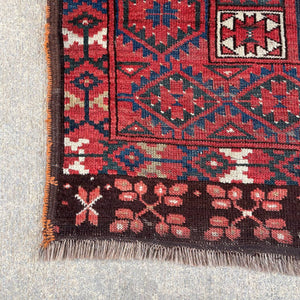 Vintage Oriental Persian Wool Rug Carpet