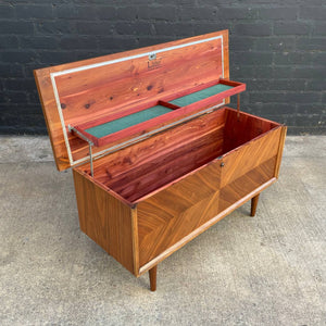 Vintage Retro Mid-Century Modern Trunk Chest by Lane, c.1960’s